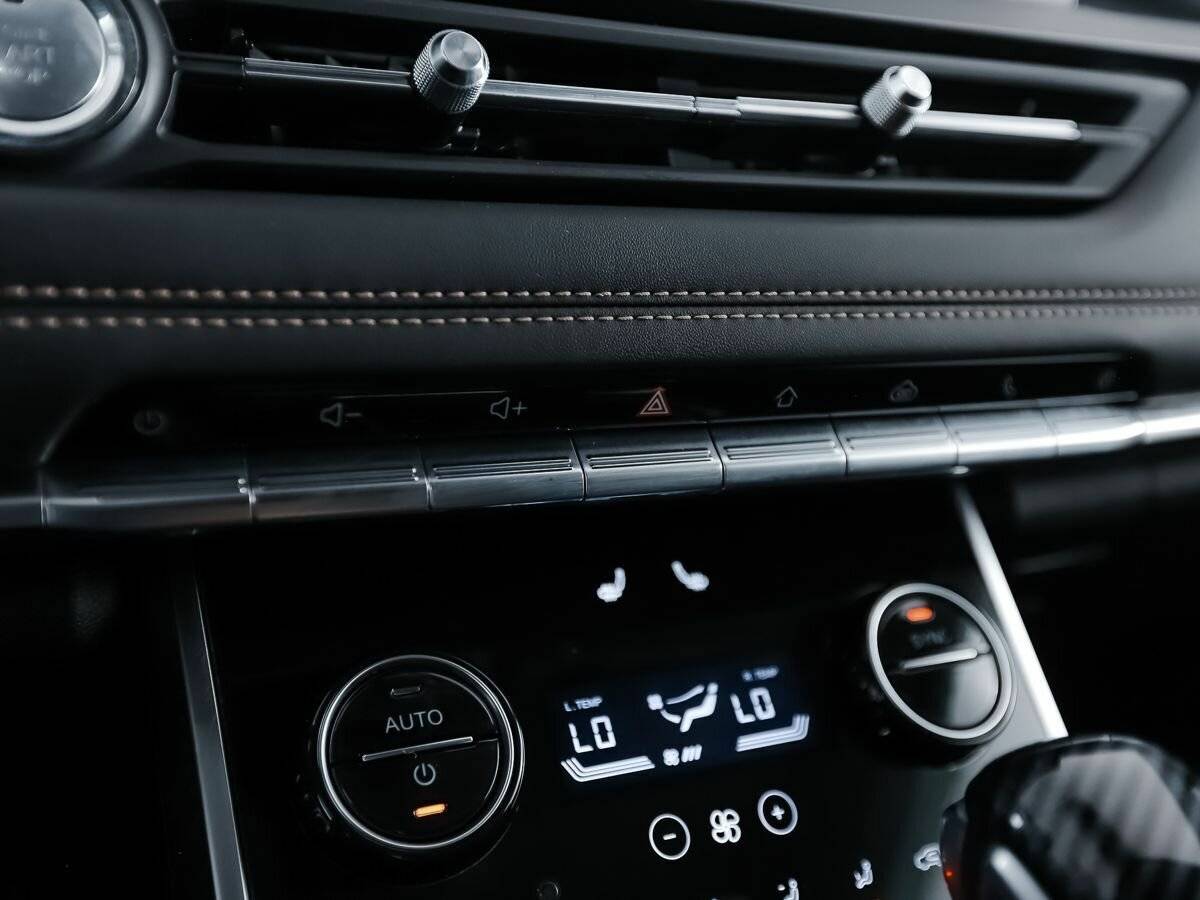 Купить Chery Tiggo 8 с пробегом. Фото: #18