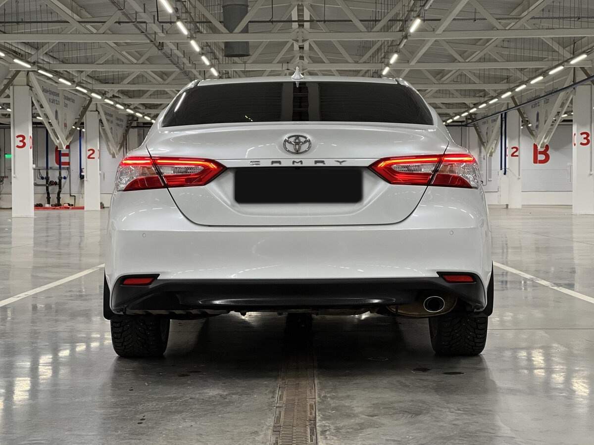 Купить Toyota Camry с пробегом. Фото: #5