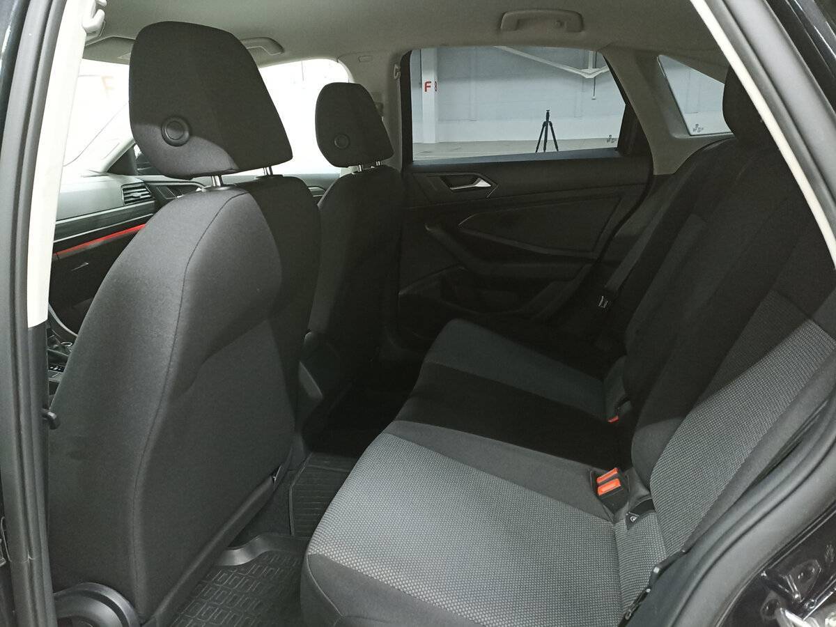 Купить Volkswagen Jetta с пробегом. Фото: #11