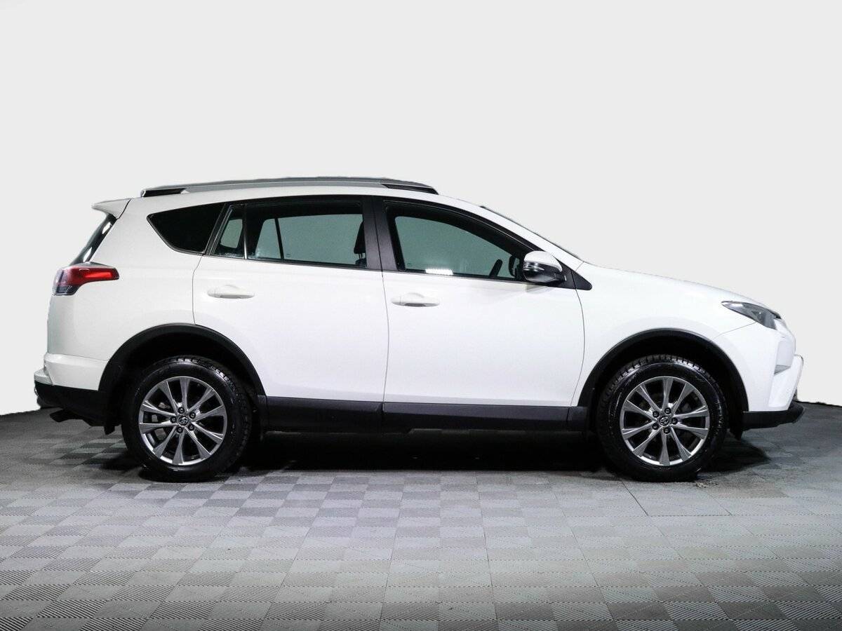 Купить Toyota RAV4 с пробегом. Фото: #3