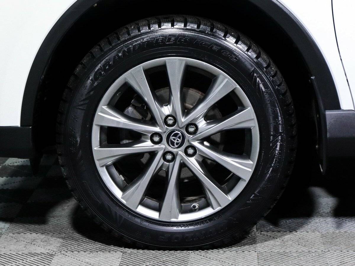 Купить Toyota RAV4 с пробегом. Фото: #14