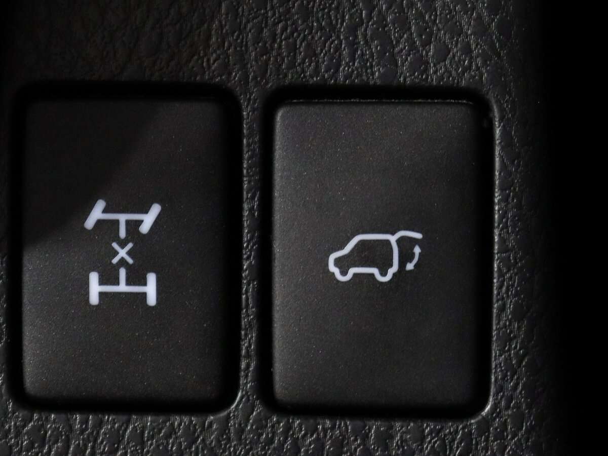 Купить Toyota RAV4 с пробегом. Фото: #20