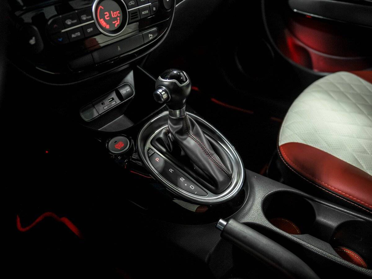 Купить Kia Soul с пробегом. Фото: #11