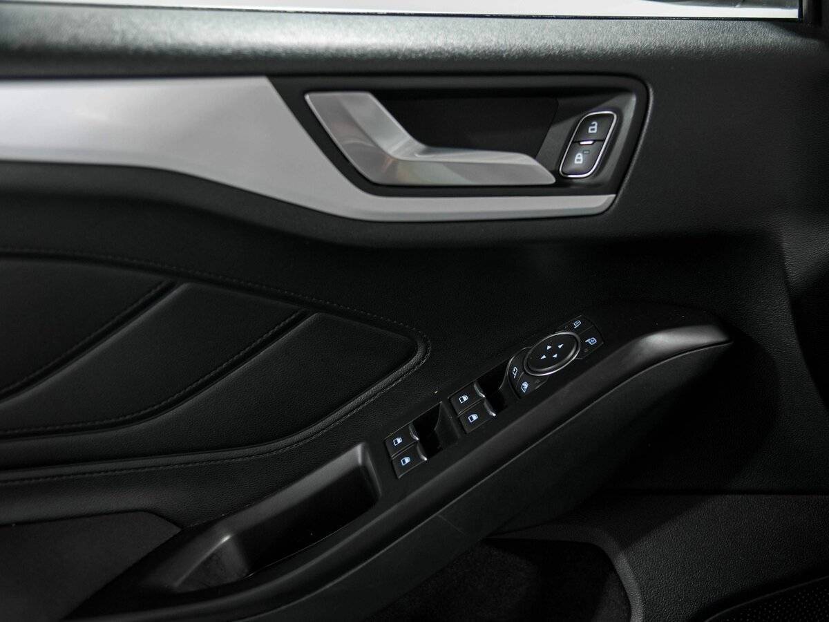 Купить Ford Focus с пробегом. Фото: #15