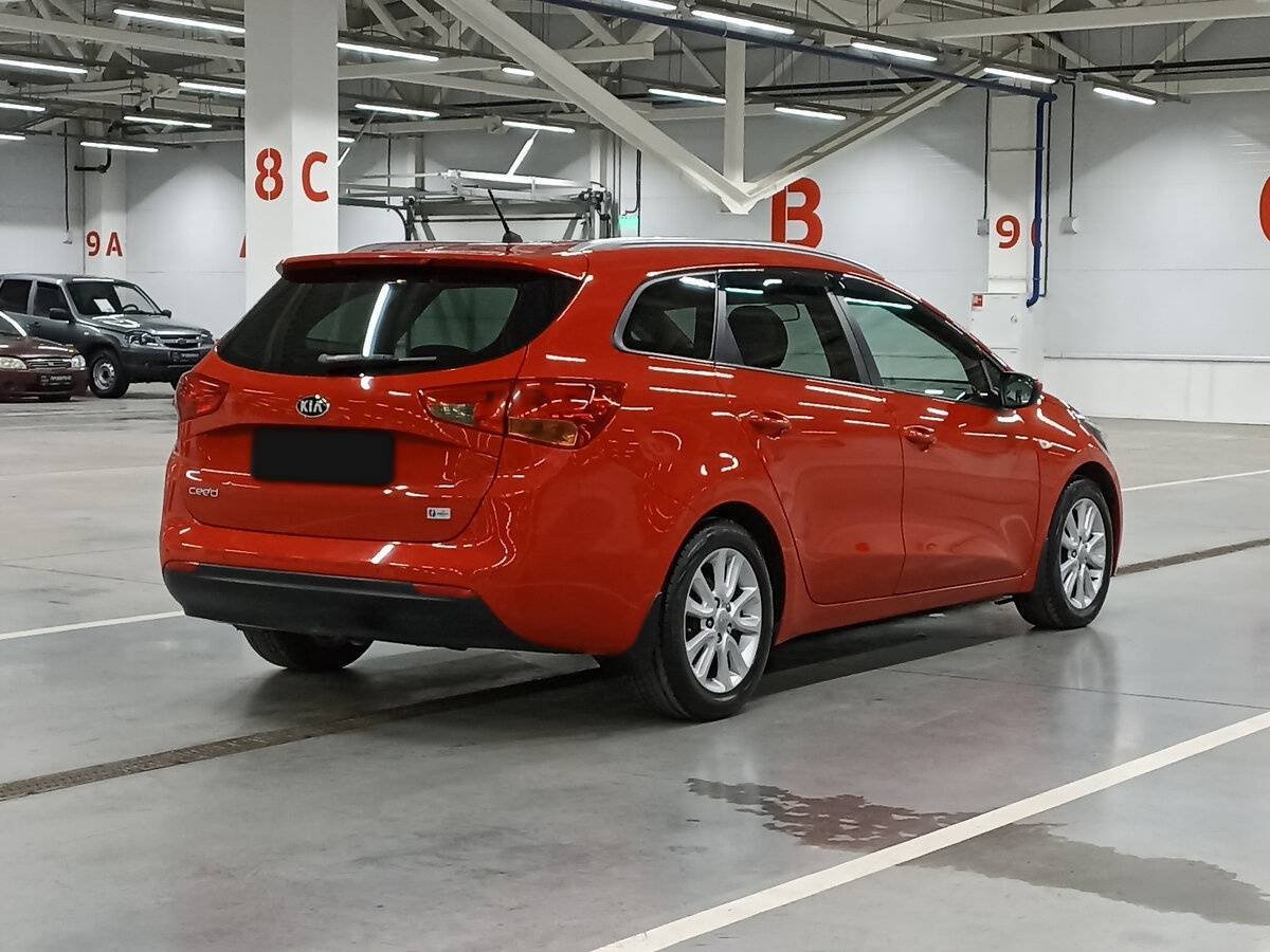 Купить Kia Ceed с пробегом. Фото: #4