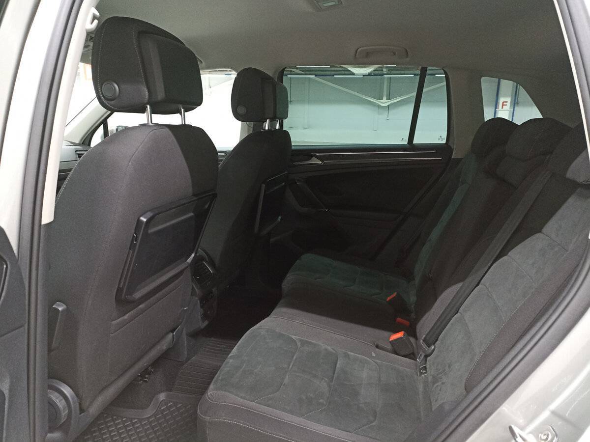 Купить Volkswagen Tiguan с пробегом. Фото: #11