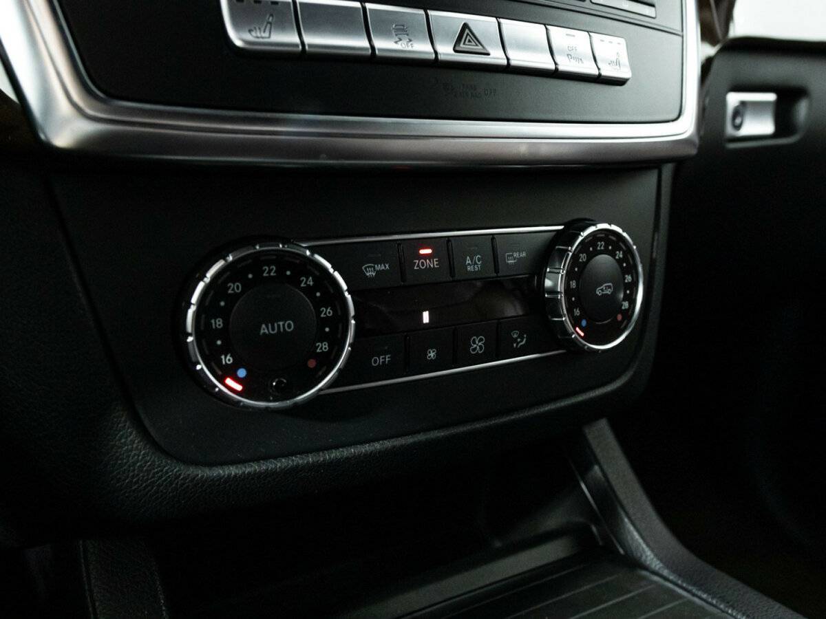 Купить Mercedes-Benz M-Класс с пробегом. Фото: #19