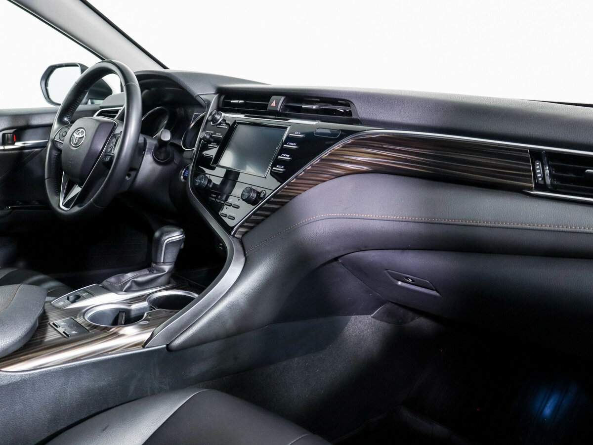 Купить Toyota Camry с пробегом. Фото: #8