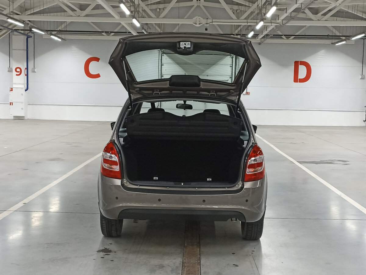 Купить Lada (ВАЗ) Granta с пробегом. Фото: #9