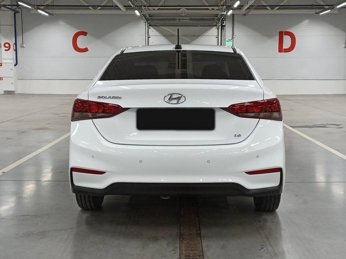 Купить Hyundai Solaris с пробегом. Фото: #5