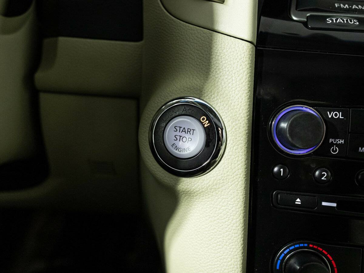 Купить Infiniti FX с пробегом. Фото: #20