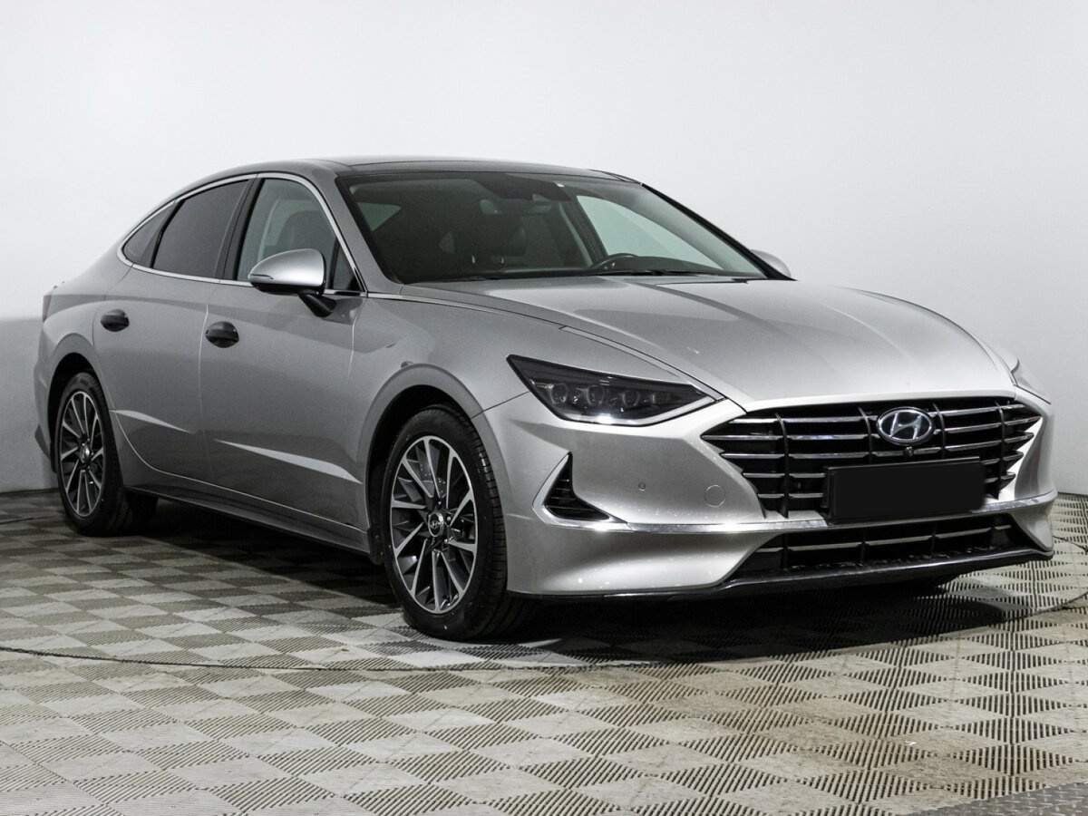 Купить Hyundai Sonata с пробегом. Фото: #2