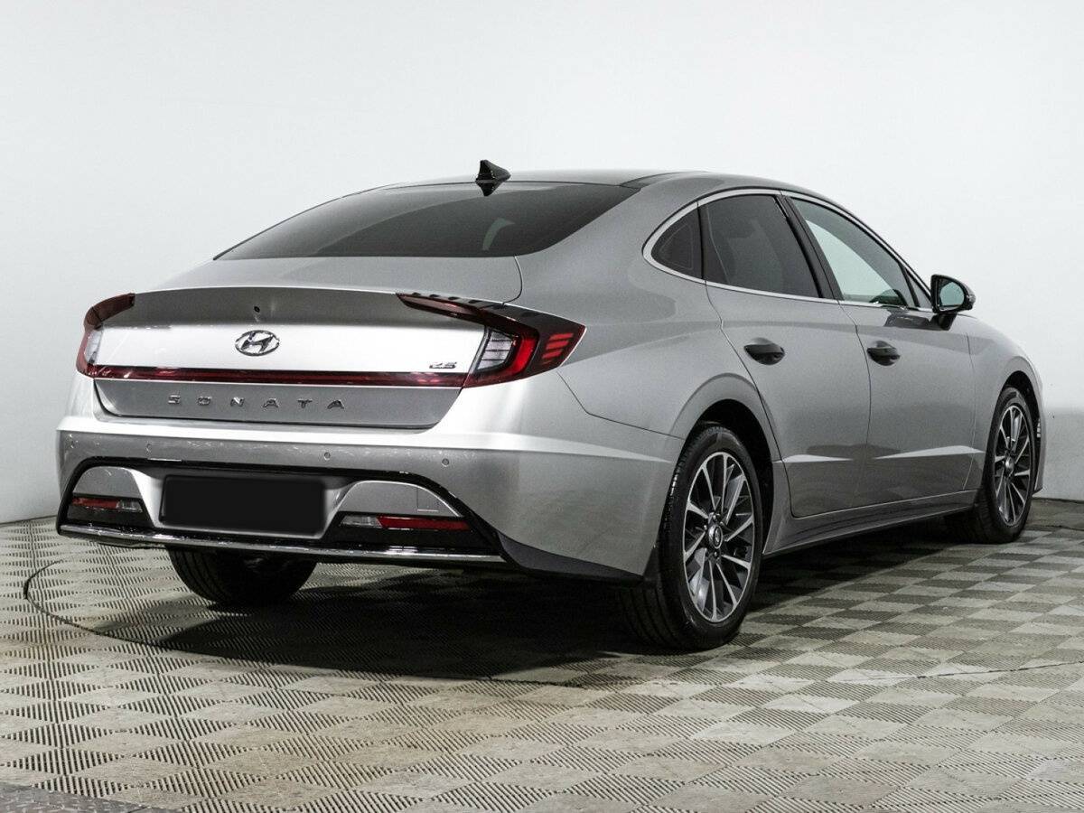 Купить Hyundai Sonata с пробегом. Фото: #4