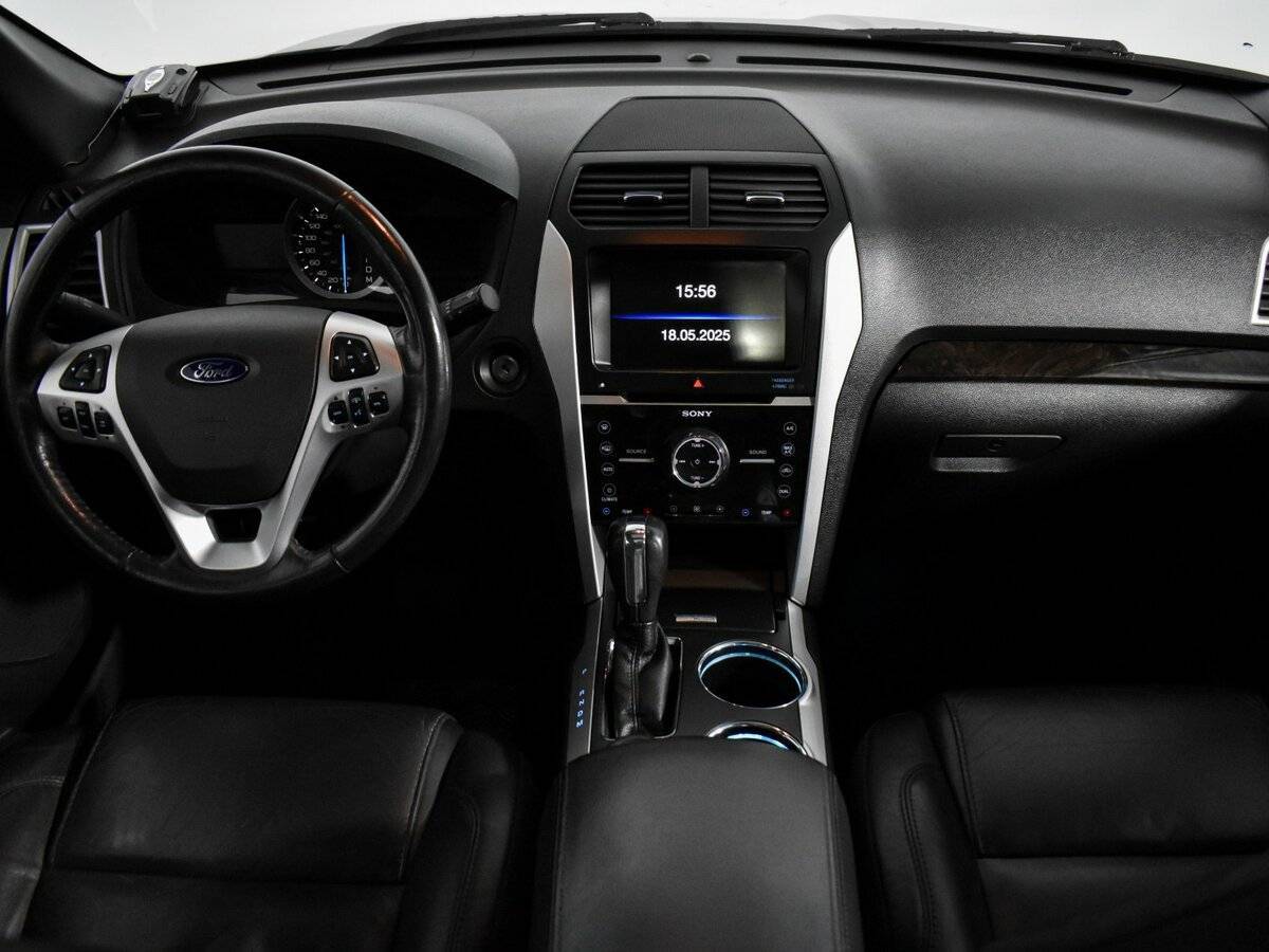 Купить Ford Explorer с пробегом. Фото: #14