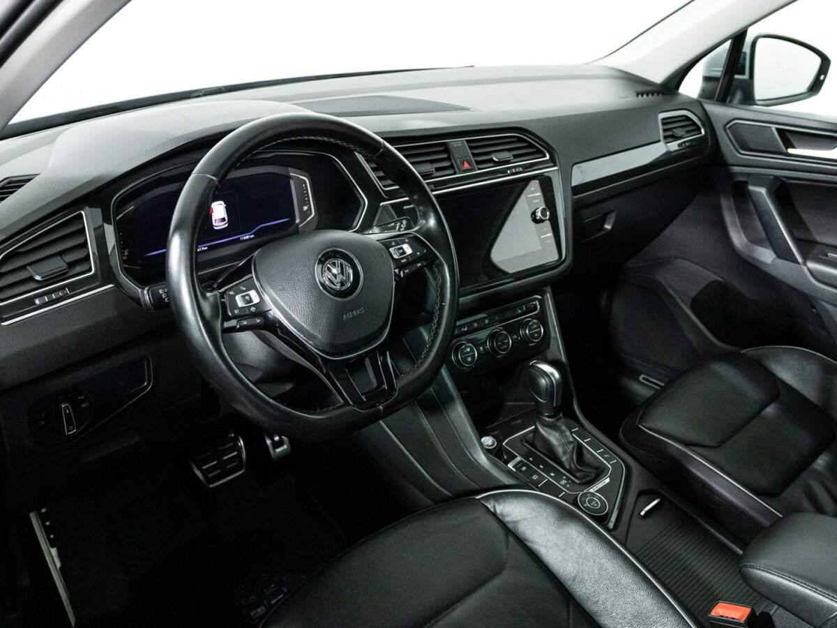Купить Volkswagen Tiguan с пробегом. Фото: #10