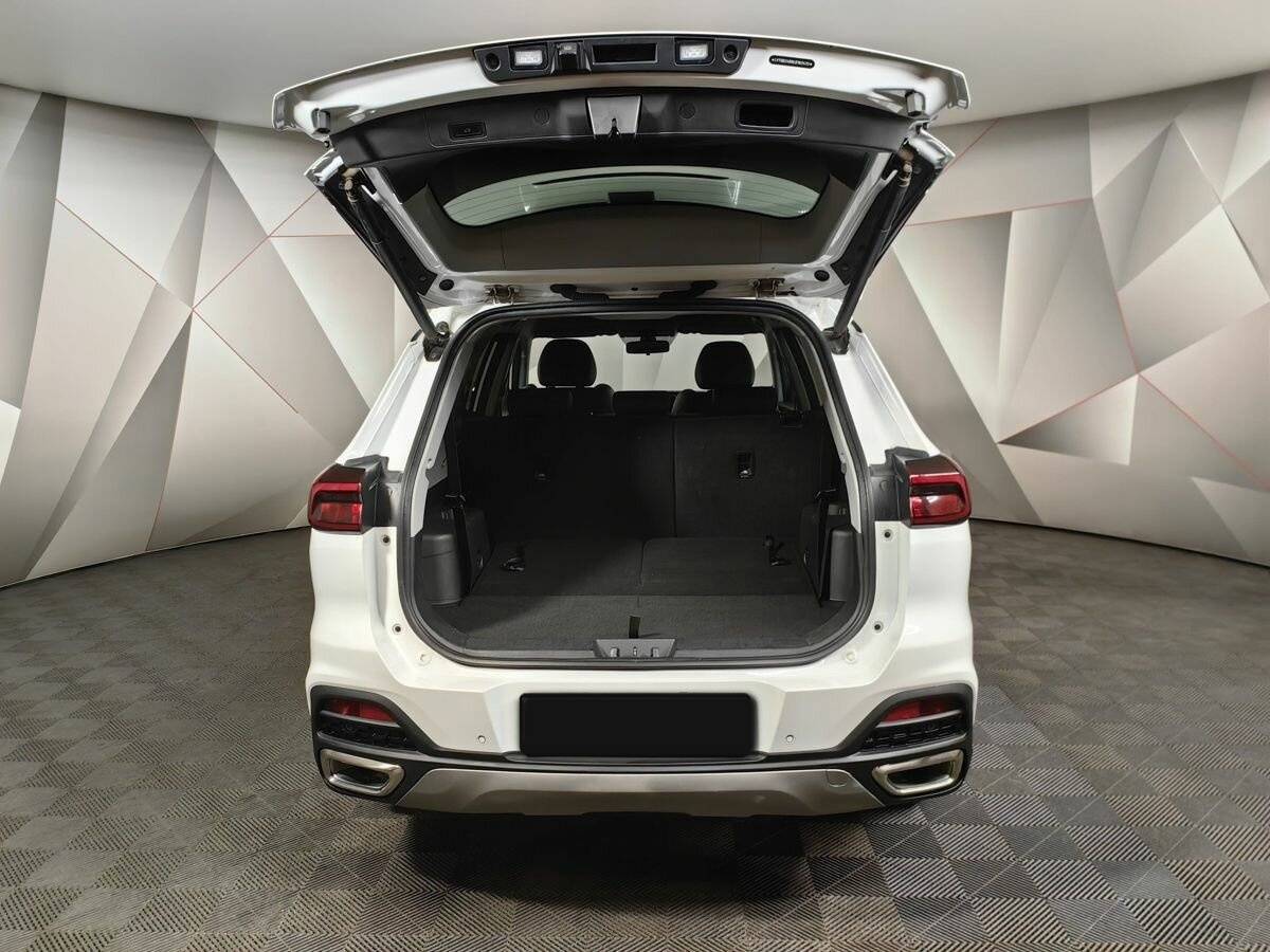 Купить Chery Tiggo 8 с пробегом. Фото: #19