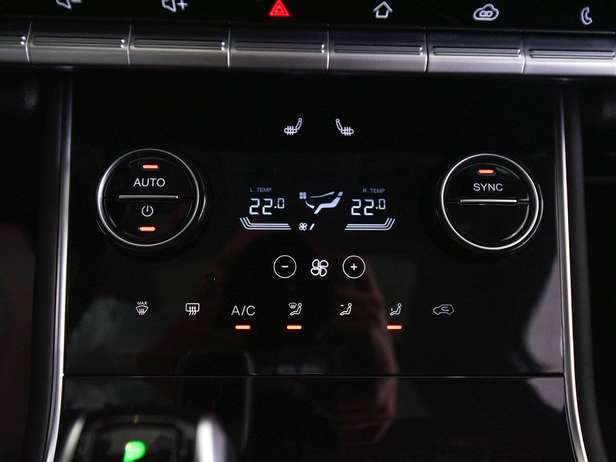 Купить Chery Tiggo 8 с пробегом. Фото: #18