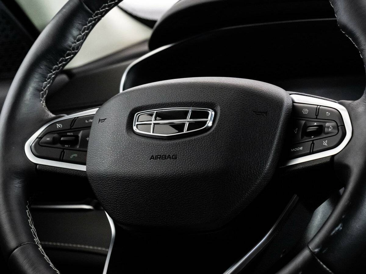 Купить Geely Atlas Pro с пробегом. Фото: #9