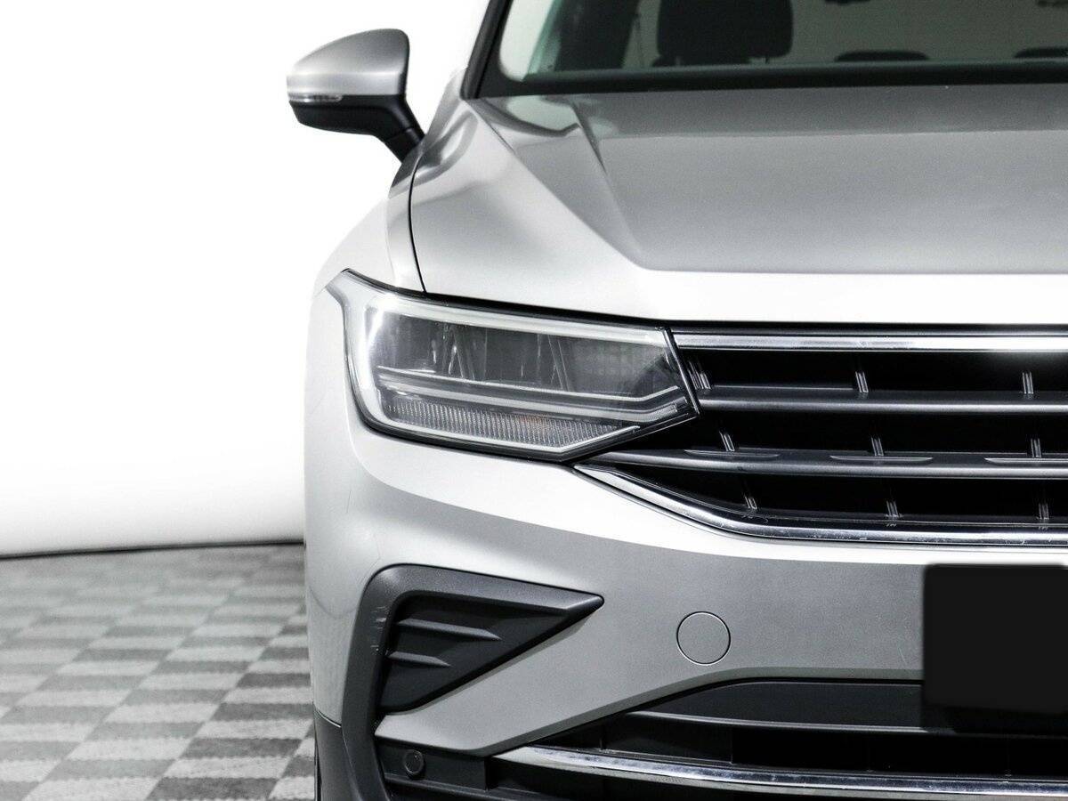 Купить Volkswagen Tiguan с пробегом. Фото: #12