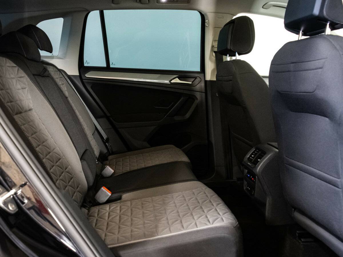 Купить Volkswagen Tiguan с пробегом. Фото: #13