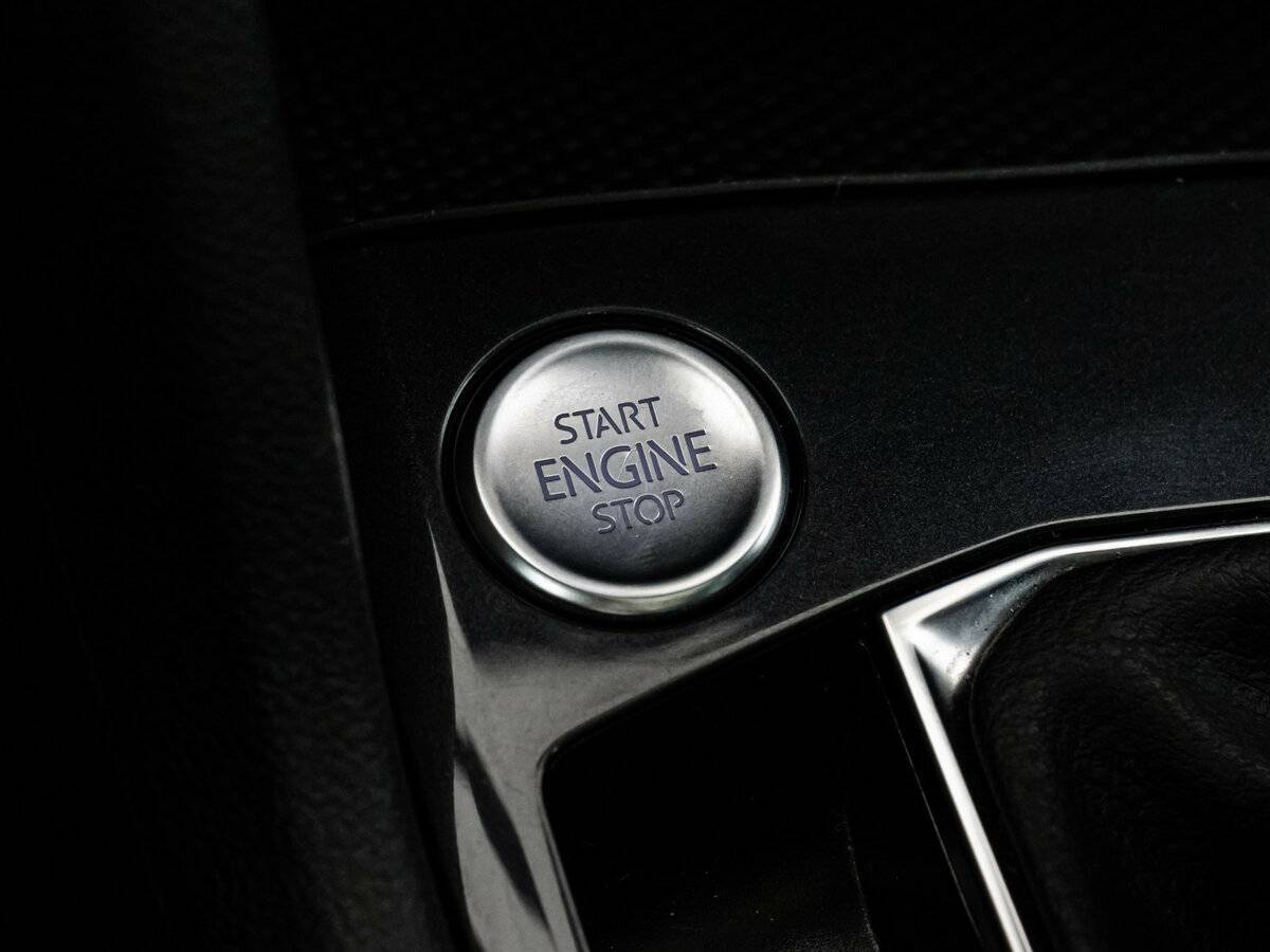 Купить Volkswagen Tiguan с пробегом. Фото: #17