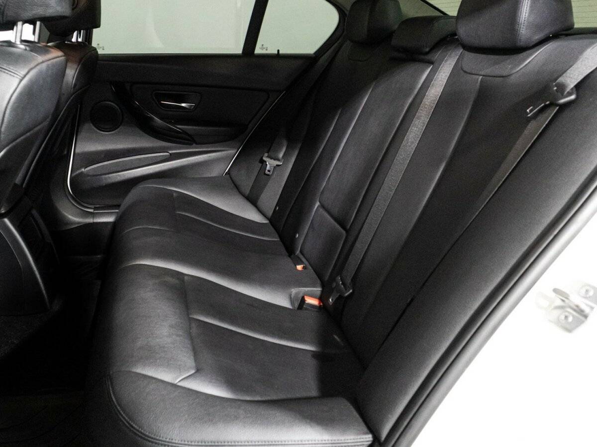 Купить BMW 3 серии с пробегом. Фото: #10