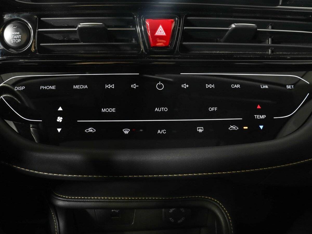 Купить Москвич 3 с пробегом. Фото: #18