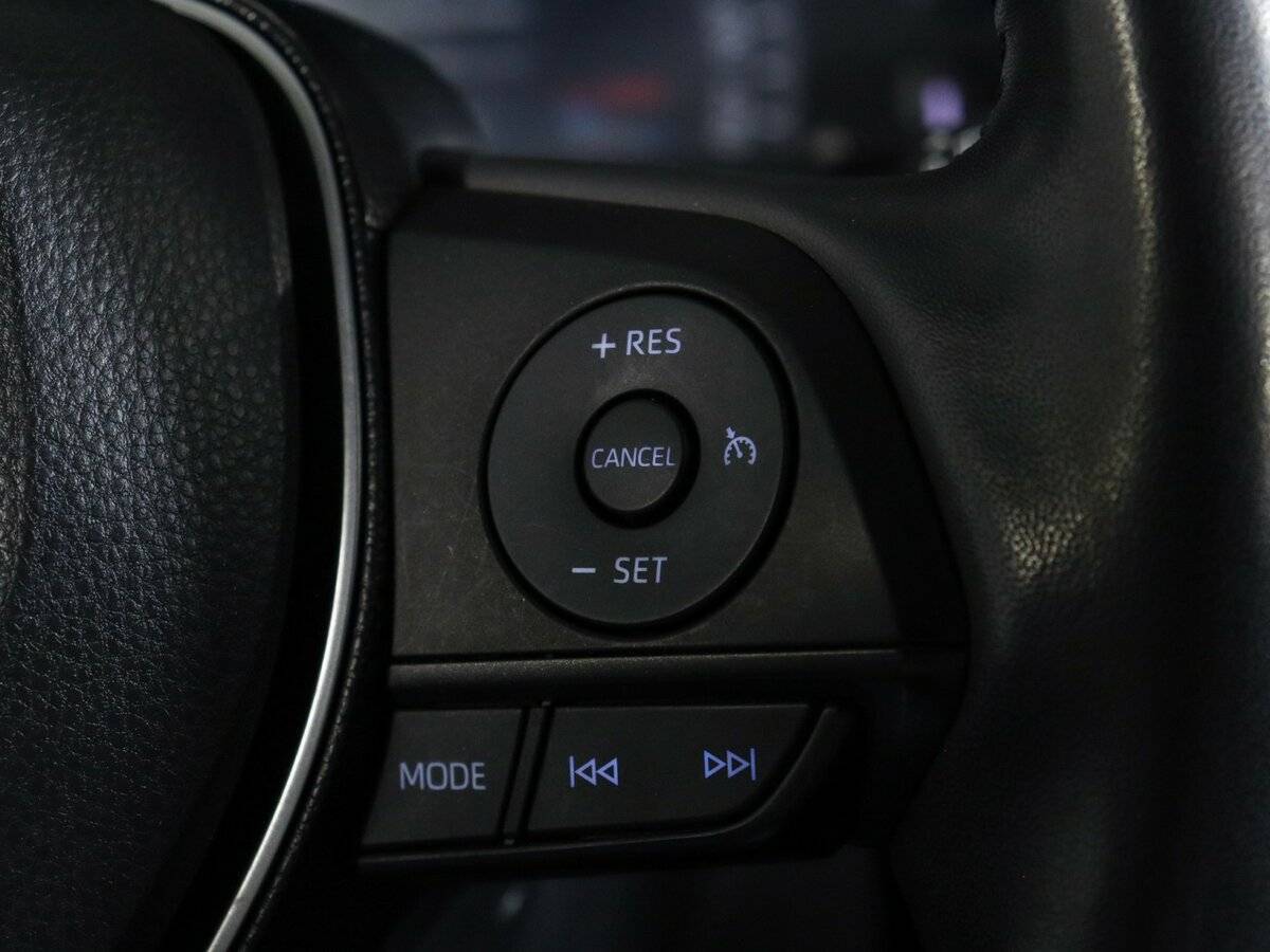 Купить Toyota RAV4 с пробегом. Фото: #17