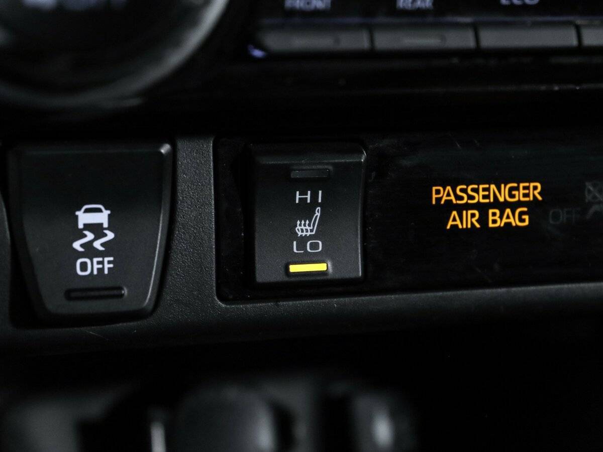 Купить Toyota RAV4 с пробегом. Фото: #21