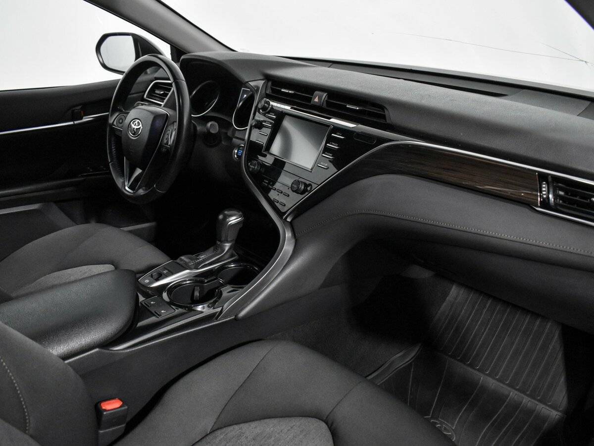 Купить Toyota Camry с пробегом. Фото: #11