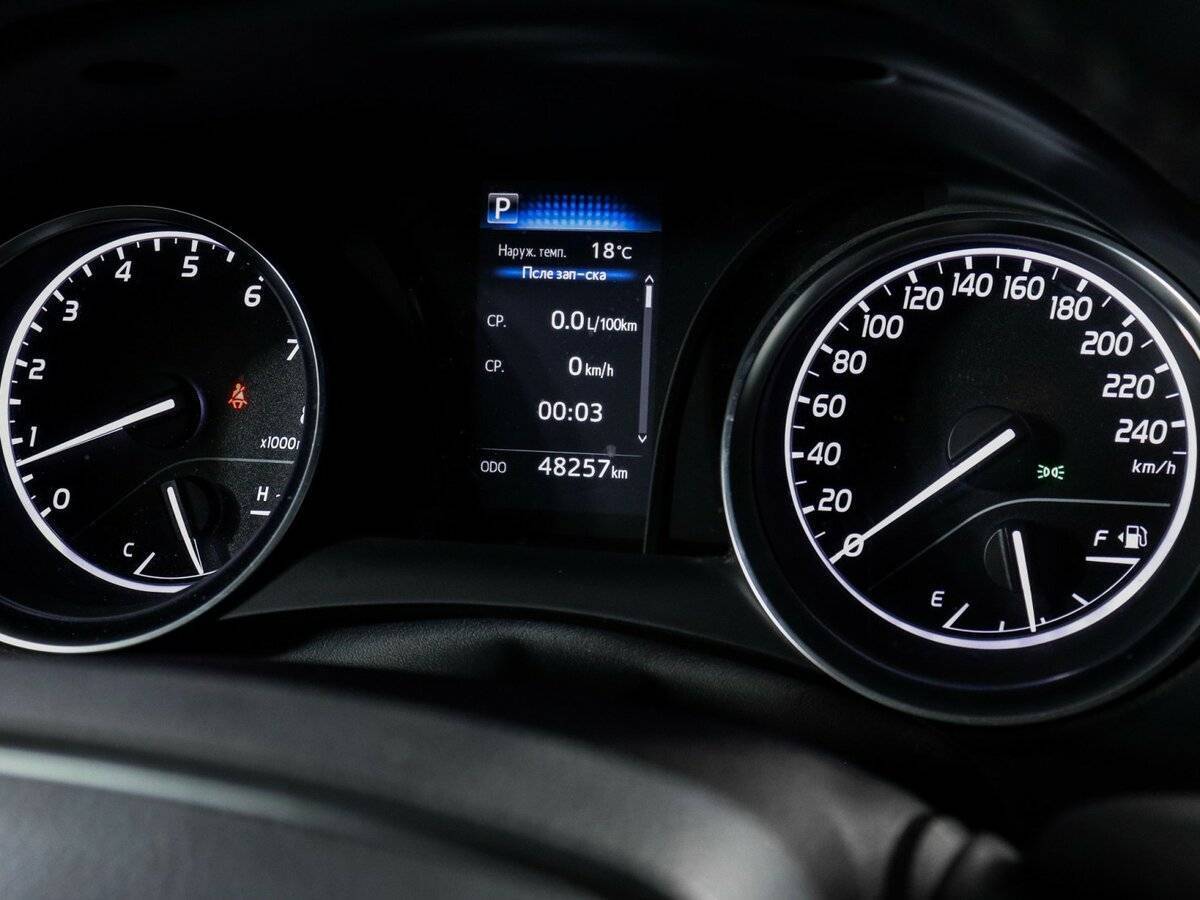 Купить Toyota Camry с пробегом. Фото: #8