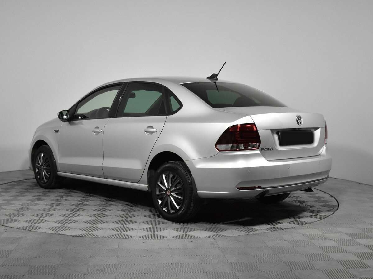 Купить Volkswagen Polo с пробегом. Фото: #5
