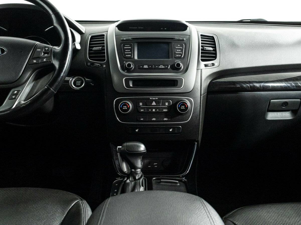 Купить Kia Sorento с пробегом. Фото: #12