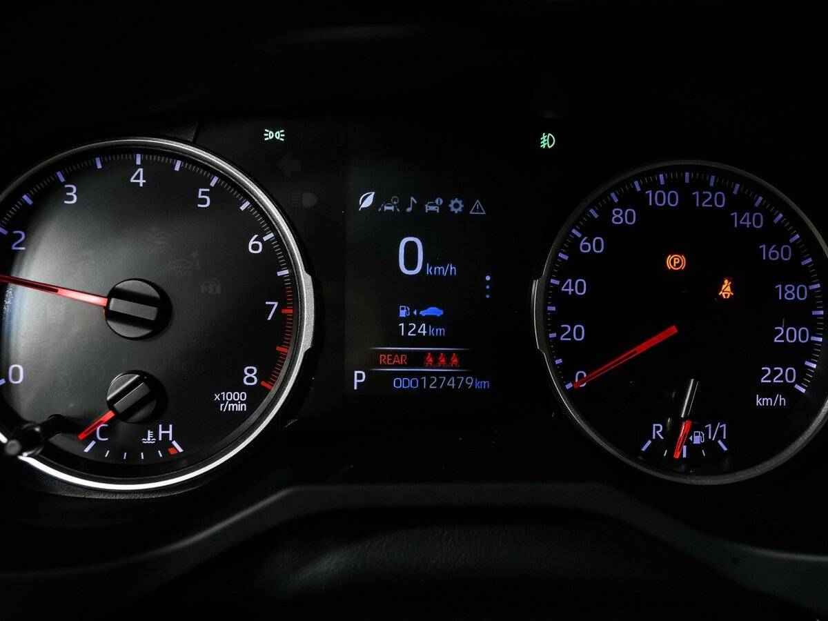 Купить Toyota RAV4 с пробегом. Фото: #10