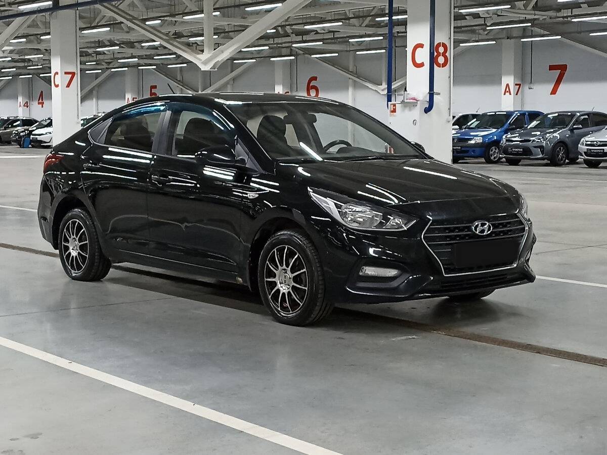 Купить Hyundai Solaris с пробегом. Фото: #2