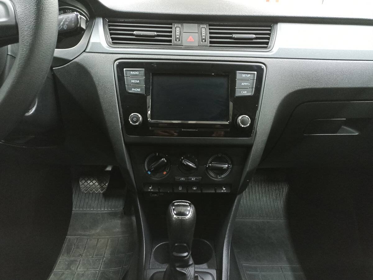 Купить Skoda Rapid с пробегом. Фото: #14