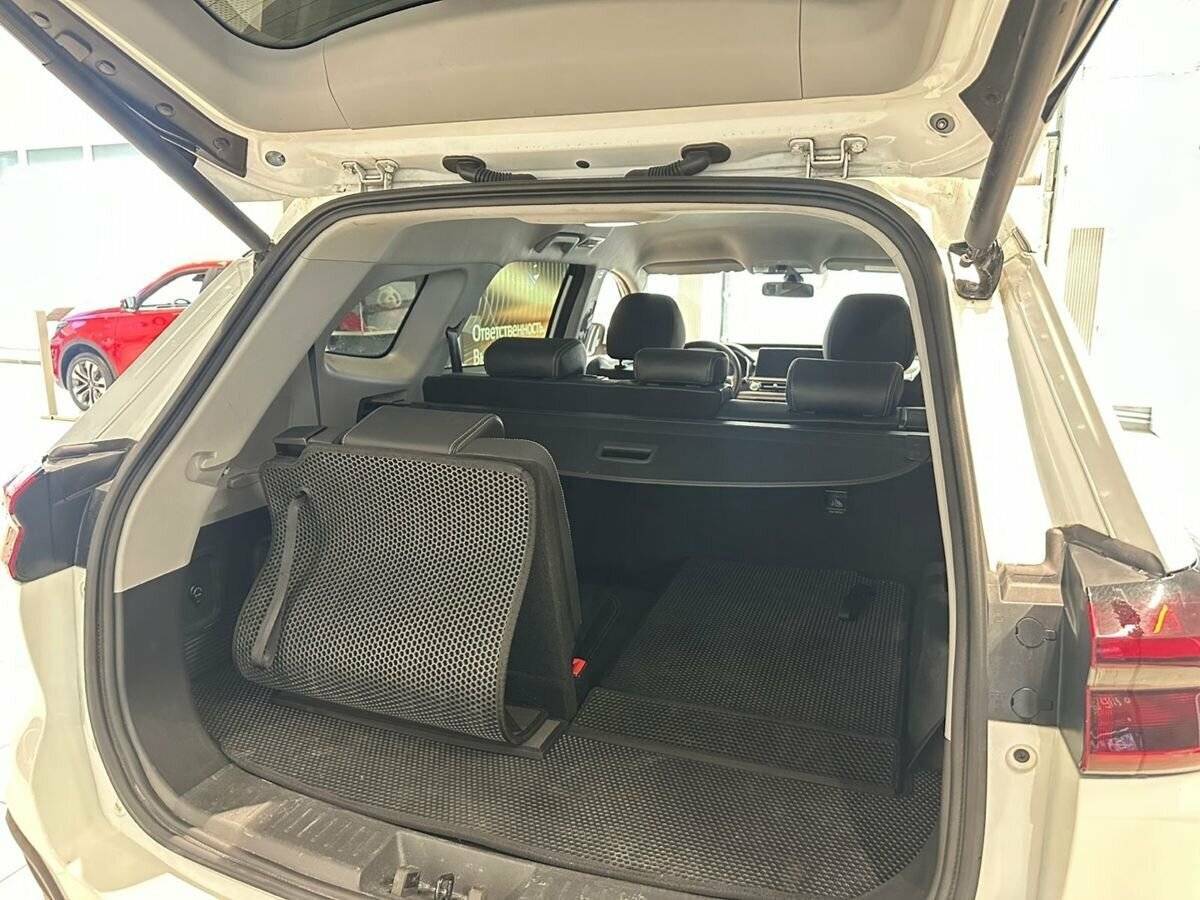 Купить Chery Tiggo 8 с пробегом. Фото: #11