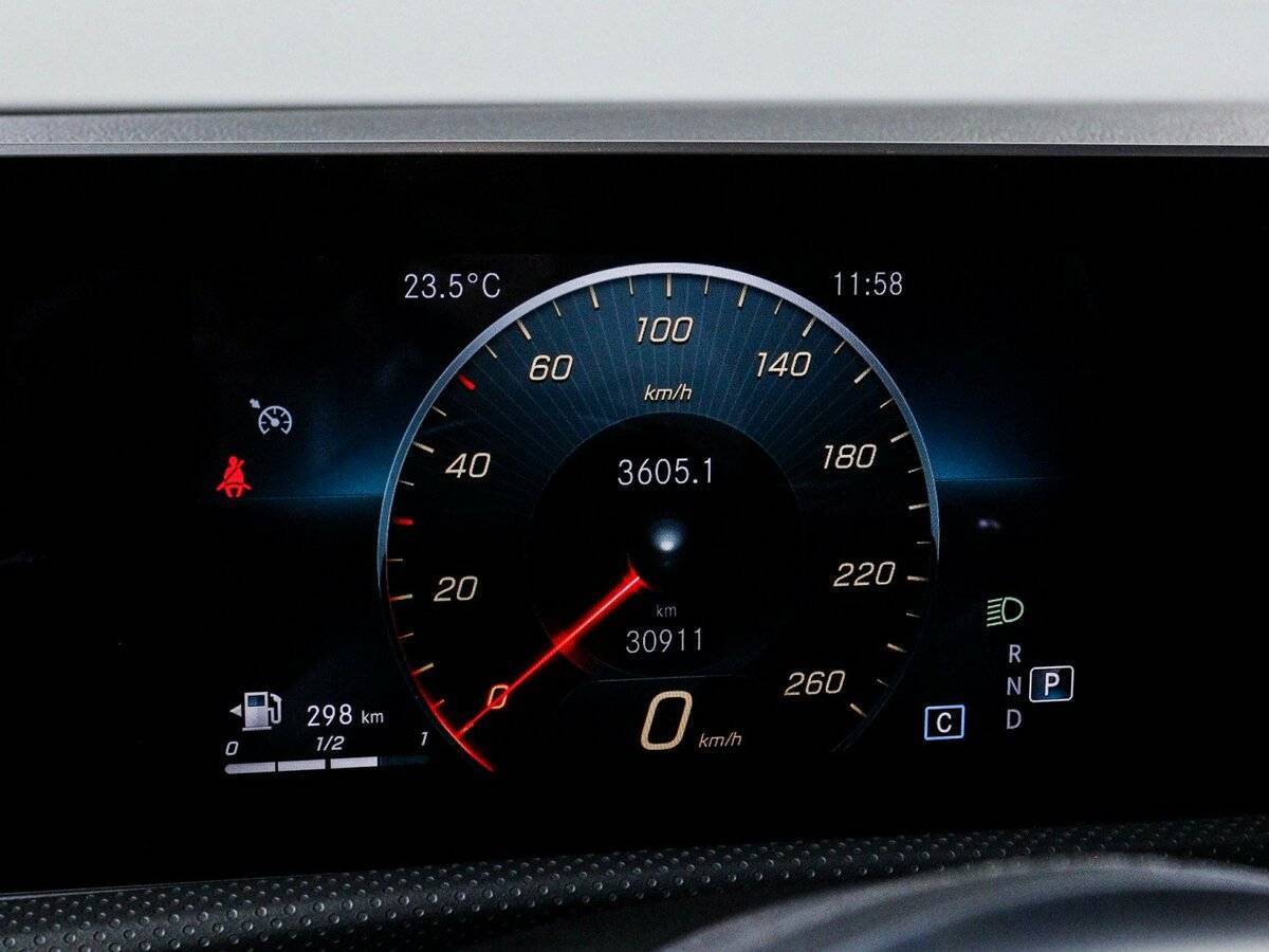 Купить Mercedes-Benz CLA с пробегом. Фото: #10