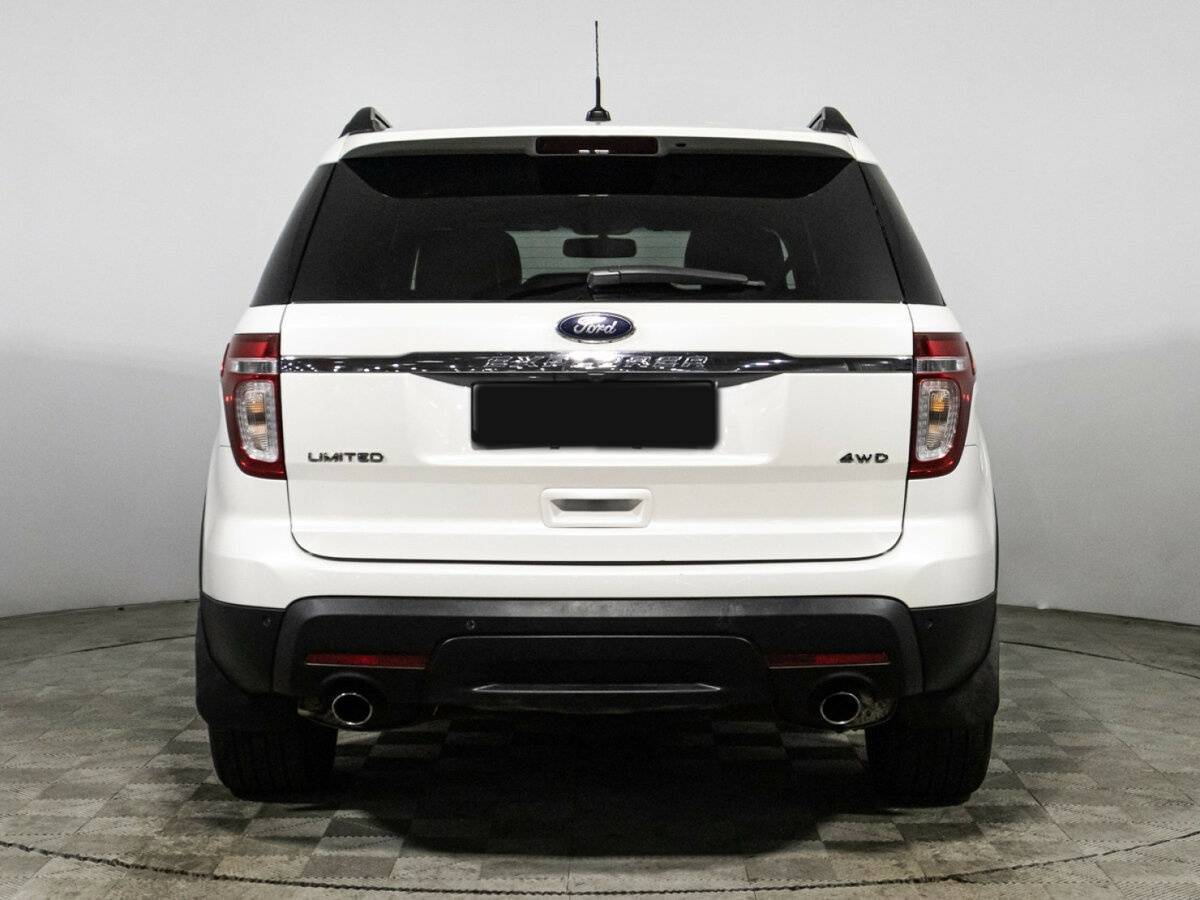 Купить Ford Explorer с пробегом. Фото: #4