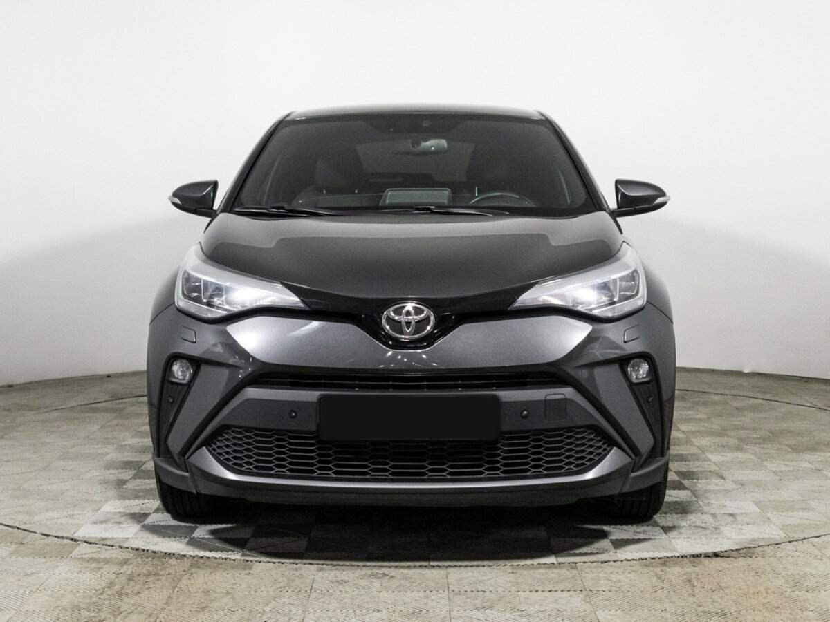 Купить Toyota C-HR с пробегом. Фото: #1
