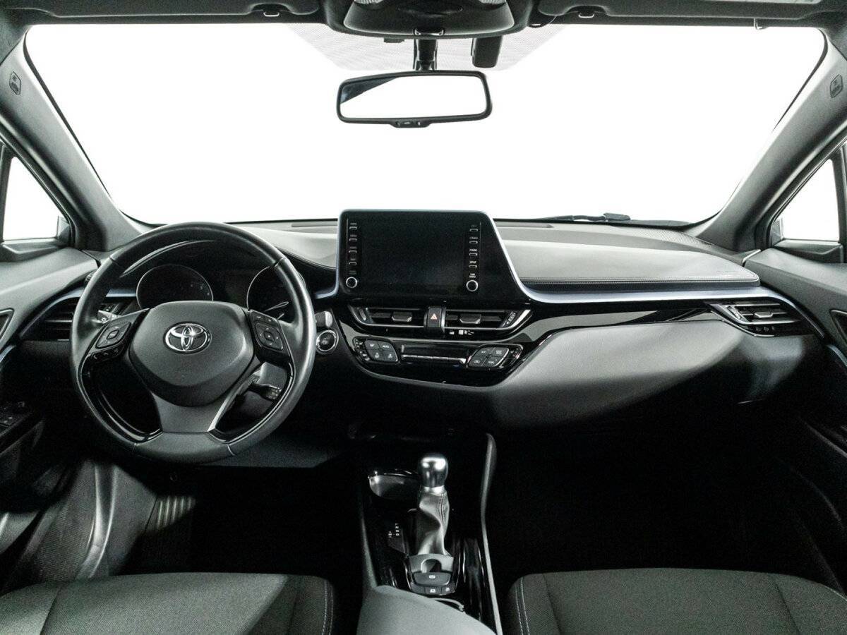 Купить Toyota C-HR с пробегом. Фото: #12