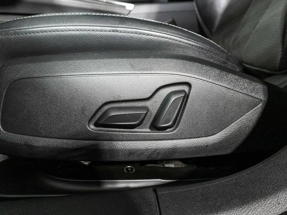 Купить Audi A4 с пробегом. Фото: #15