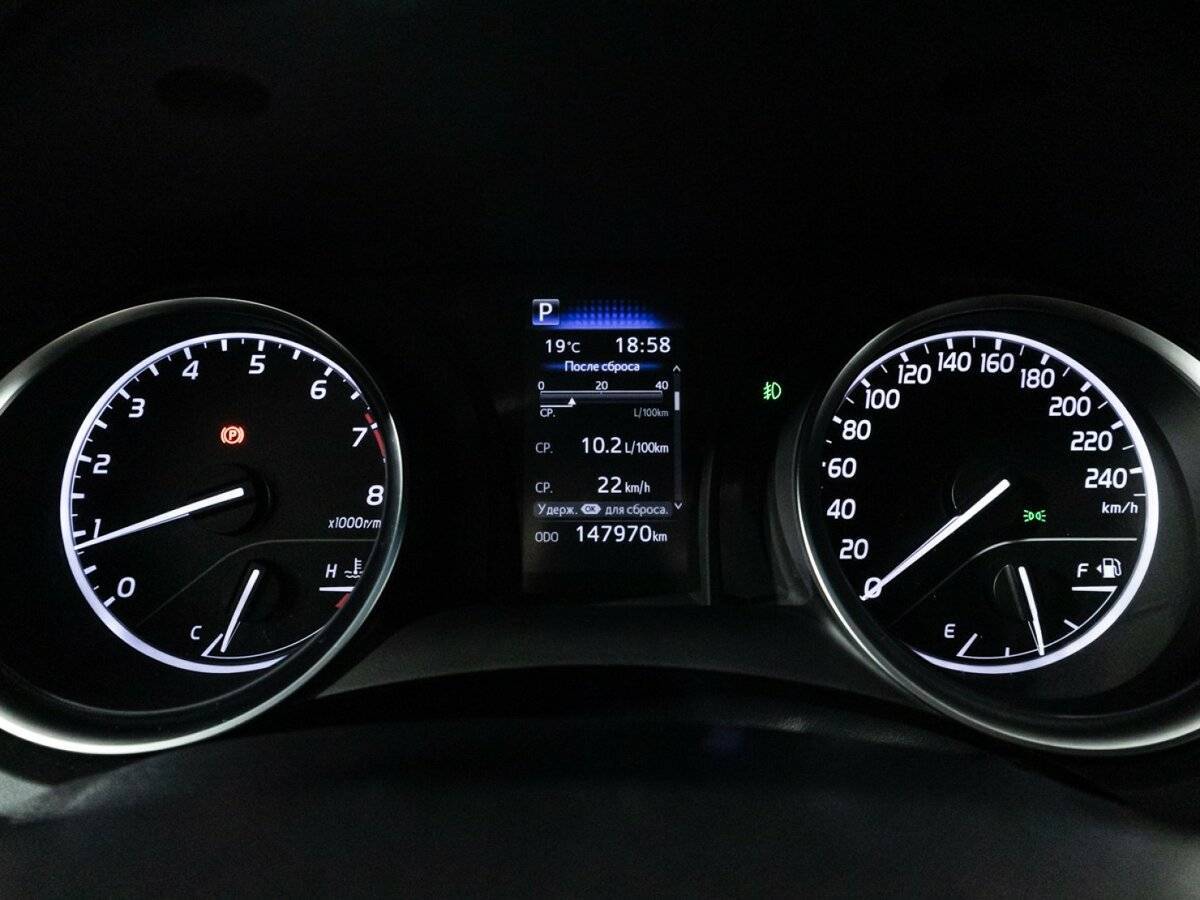 Купить Toyota Camry с пробегом. Фото: #11