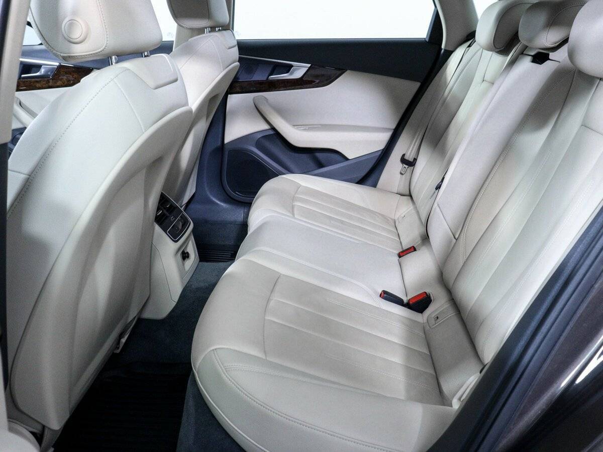 Купить Audi A4 с пробегом. Фото: #9