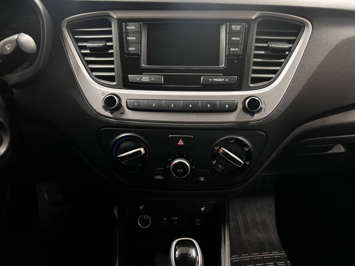 Купить Hyundai Solaris с пробегом. Фото: #12