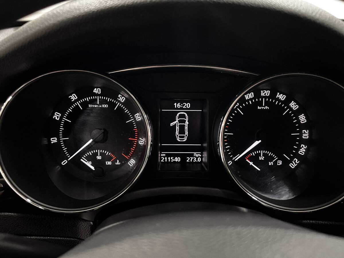 Купить Skoda Superb с пробегом. Фото: #12