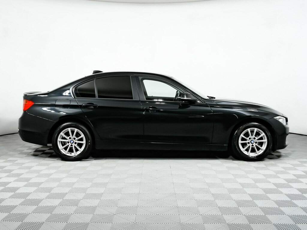 Купить BMW 3 серии с пробегом. Фото: #2