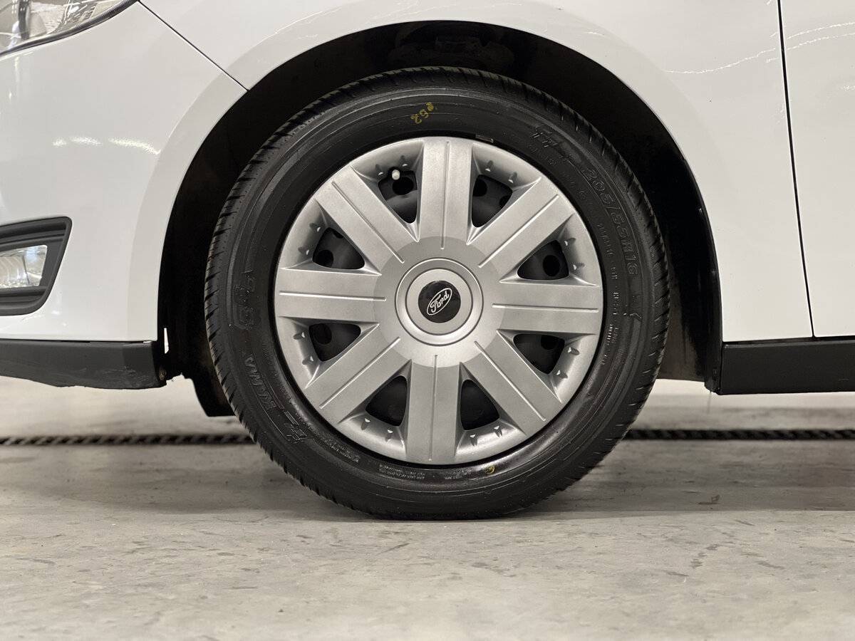 Купить Ford Focus с пробегом. Фото: #17