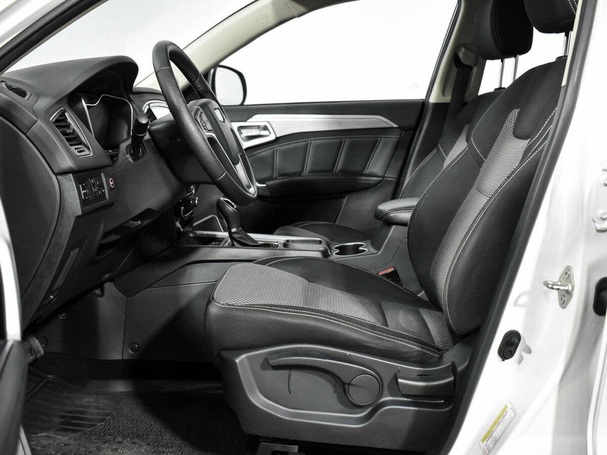 Купить Geely Emgrand X7 с пробегом. Фото: #8