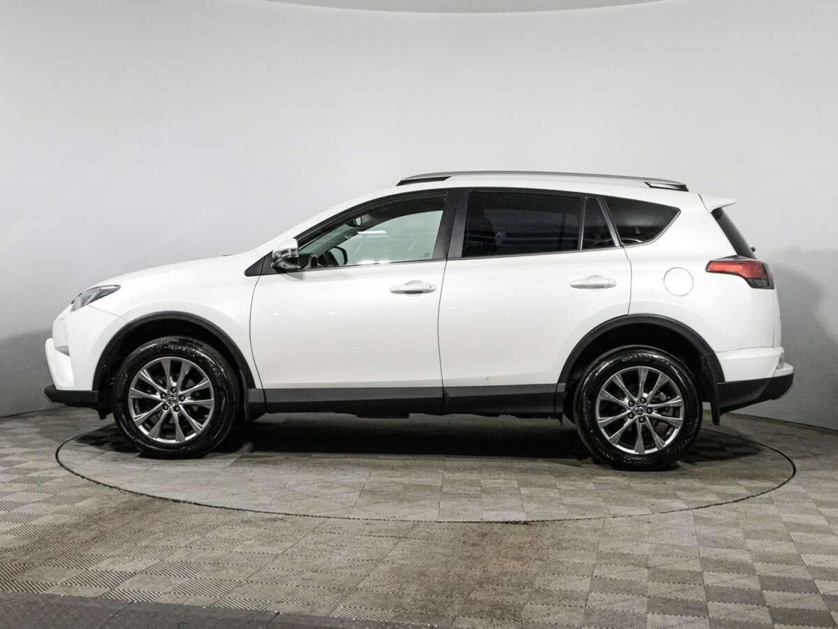 Купить Toyota RAV4 с пробегом. Фото: #7